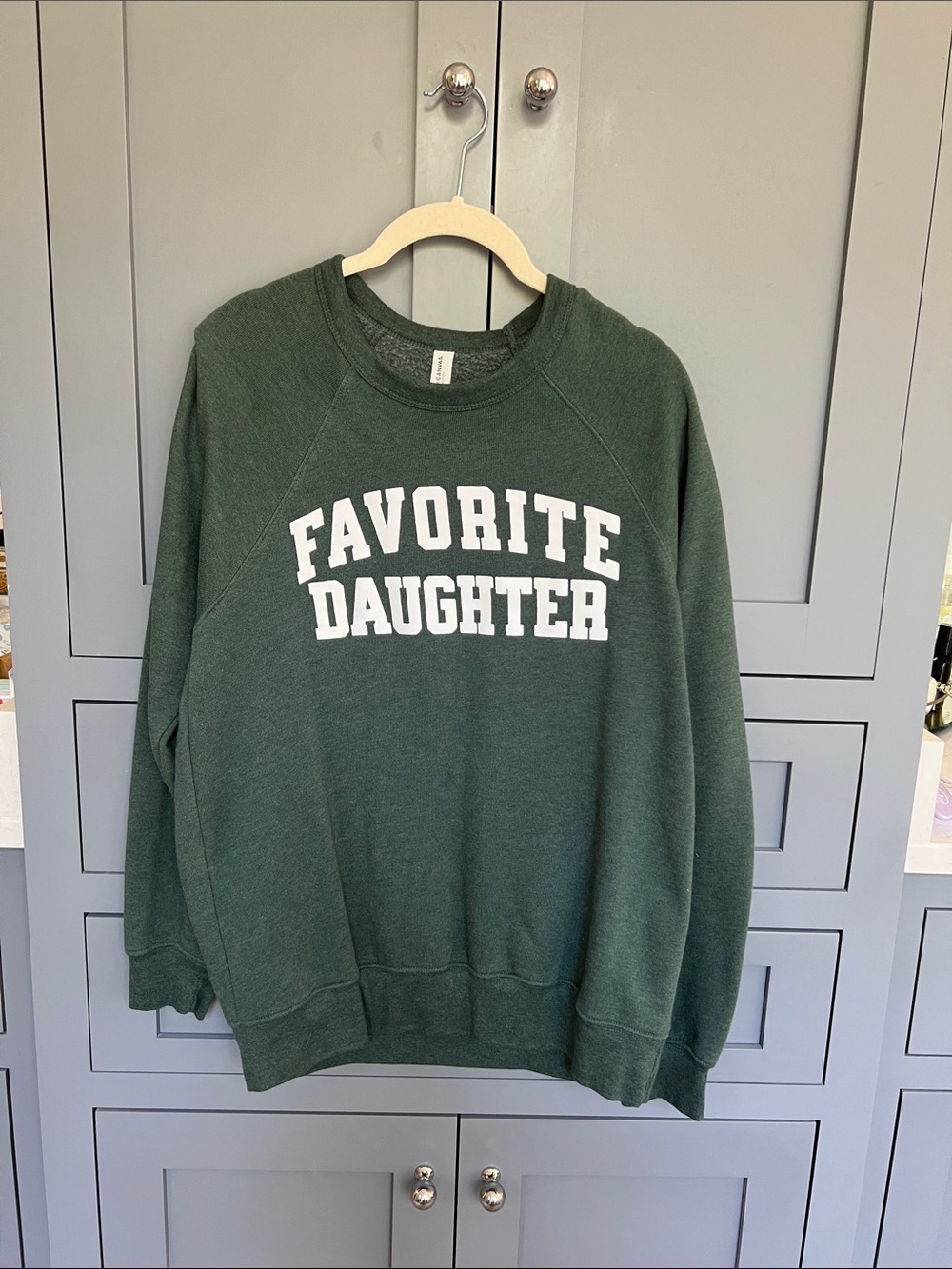 Favorite daughter sweatshirt medium